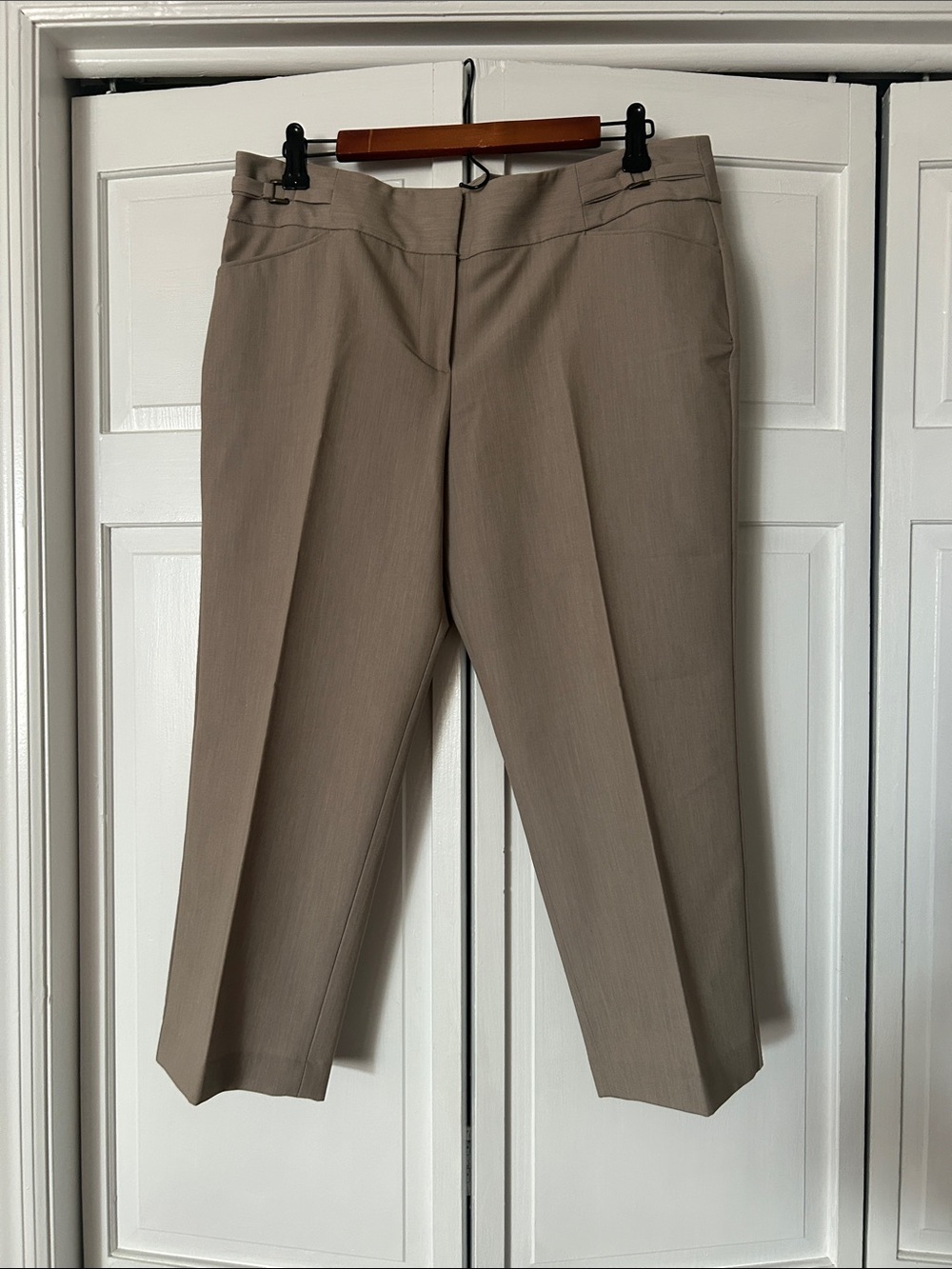 Zac & Rachel Taupe Capris
